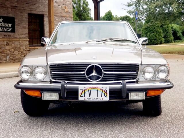 Mercedes-Benz 300-Series 1972 image number 23