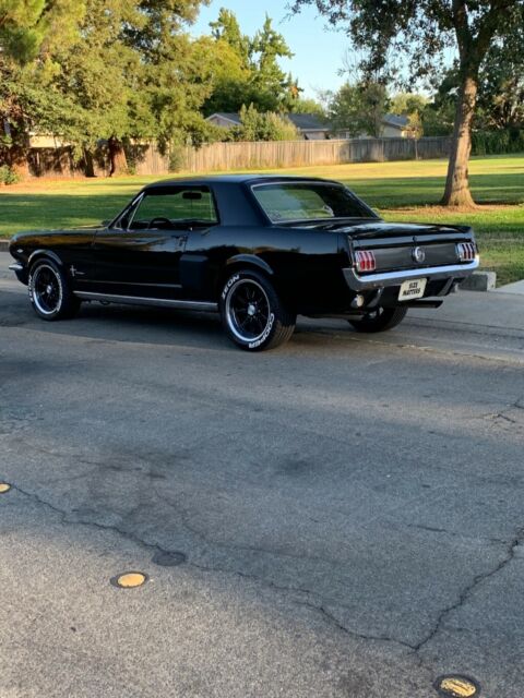 Ford Mustang 1966 image number 26