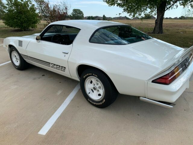 Chevrolet Camaro 1978 image number 4