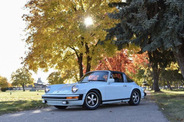 Porsche 911 1976 image number 12