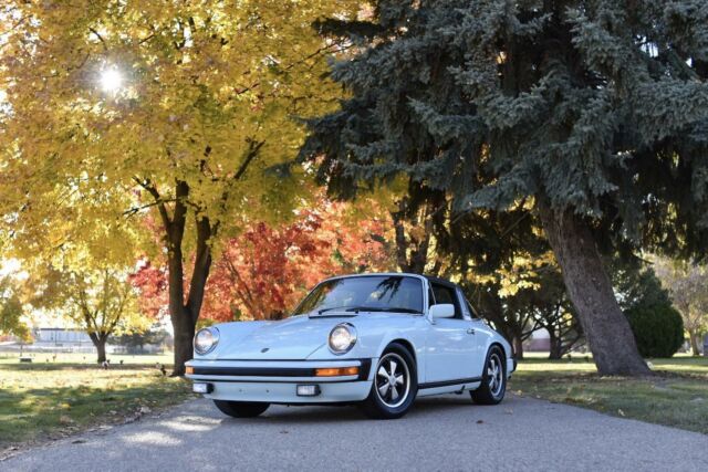 Porsche 911 1976 image number 14