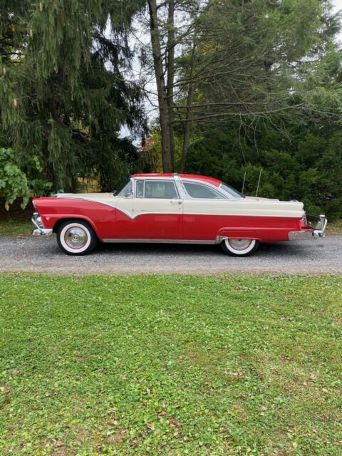 Ford Crown Victoria 1955 image number 1