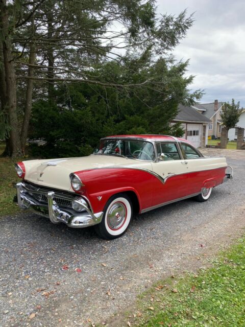 Ford Crown Victoria 1955 image number 21