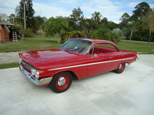 Chevrolet Bel Air/150/210 1961 image number 1