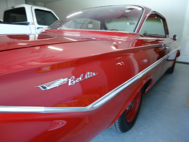 Chevrolet Bel Air/150/210 1961 image number 28