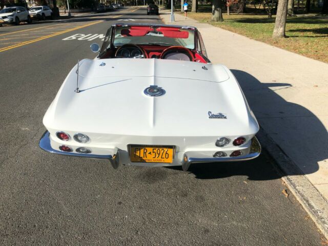 Chevrolet Corvette 1966 image number 1