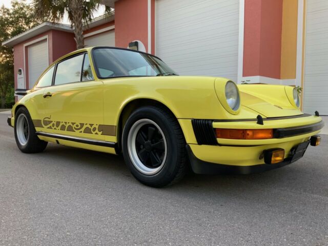 Porsche 911 1975 image number 1