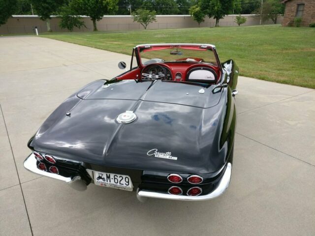 Chevrolet Corvette 1964 image number 10