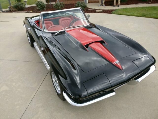 Chevrolet Corvette 1964 image number 17