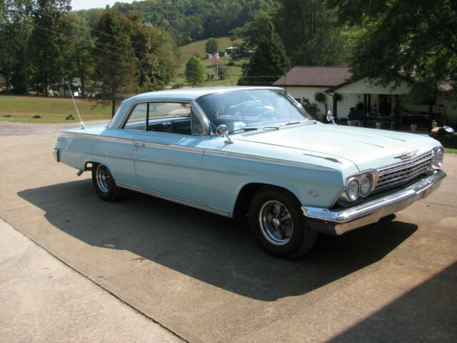 Chevrolet Impala 1962 image number 0