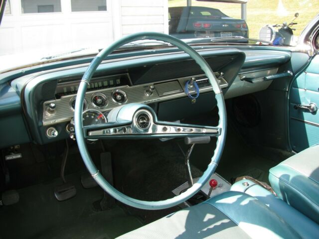 Chevrolet Impala 1962 image number 22