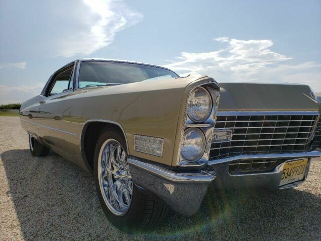 Cadillac DeVille 1967 image number 3