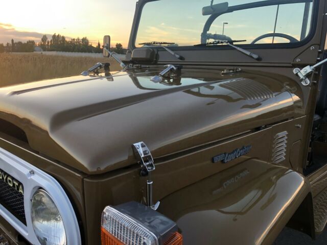 Toyota Land Cruiser 1978 image number 2