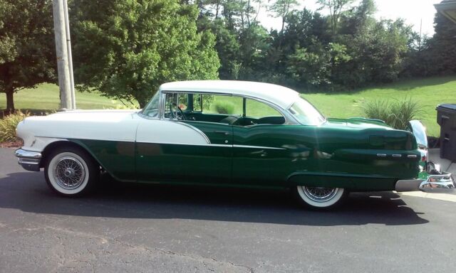 Pontiac Chieftain 1956 image number 0