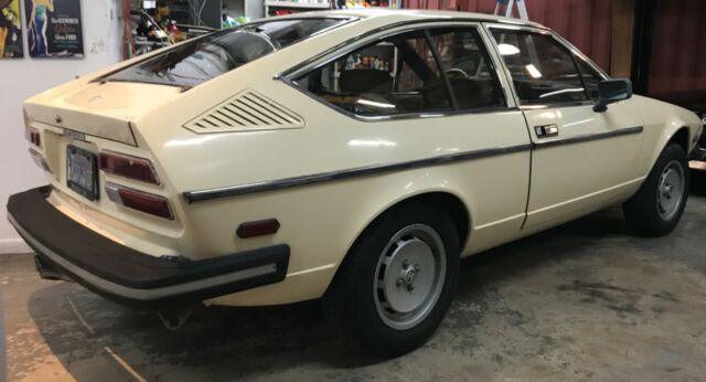 Alfa Romeo GTV 1979 image number 26