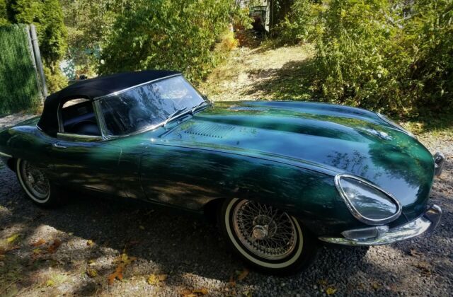 Jaguar E-Type 1962 image number 14