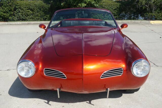 Volkswagen Karmann Ghia 1969 image number 2