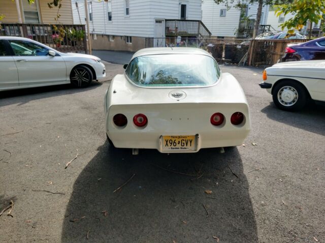 Chevrolet Corvette 1978 image number 13