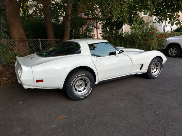 Chevrolet Corvette 1978 image number 14