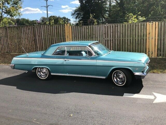 Chevrolet Impala 1962 image number 14