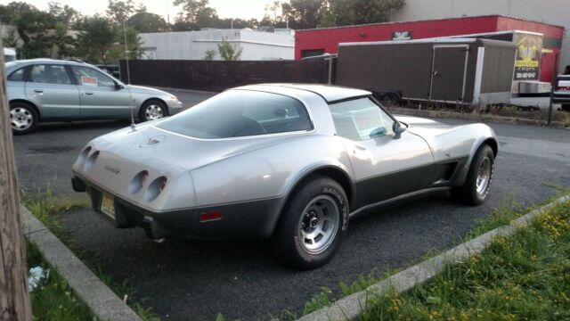 Chevrolet Corvette 1978 image number 0