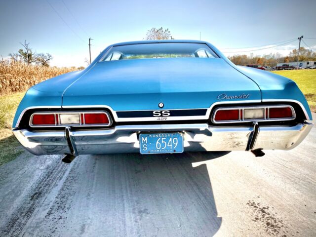 Chevrolet Impala 1967 image number 33