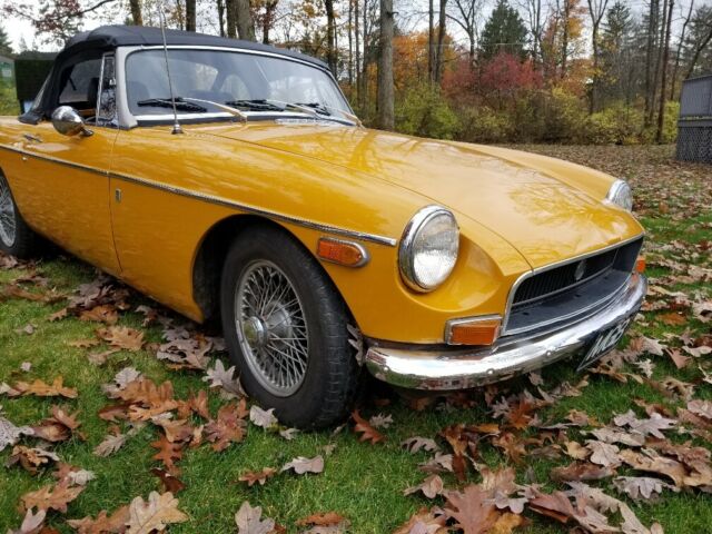 MG MGB 1972 image number 30