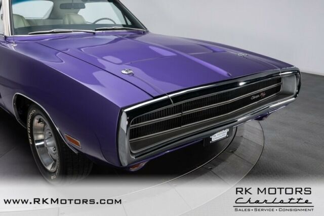 Dodge Charger 1970 image number 15