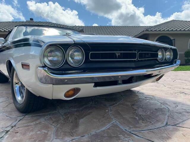 Dodge Challenger 1971 image number 14