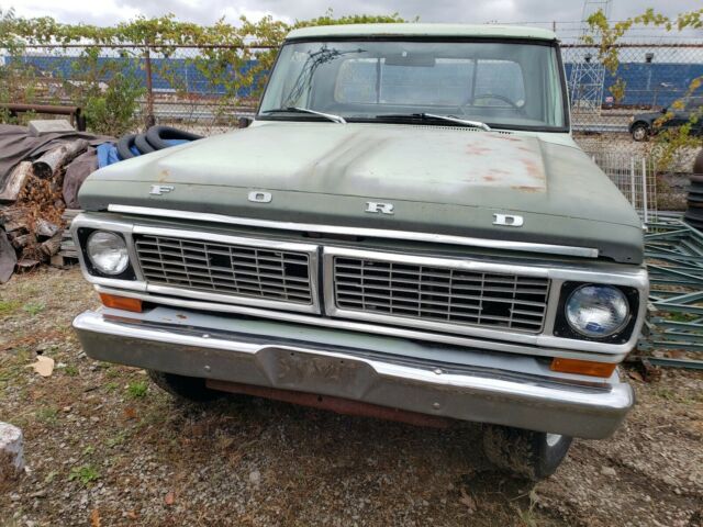 Ford F-250 1970 image number 2