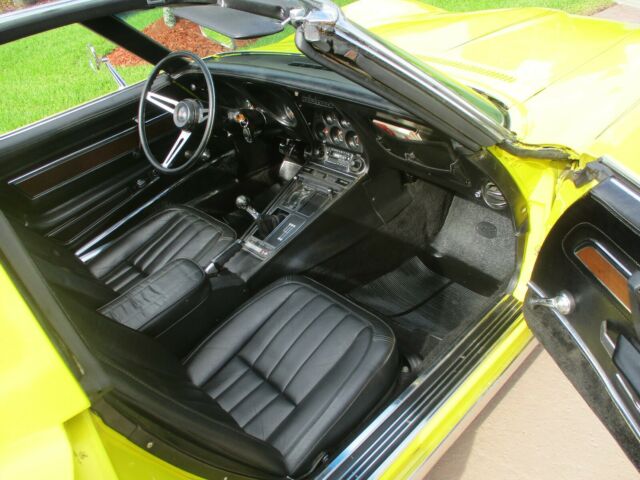 Chevrolet Corvette 1971 image number 3