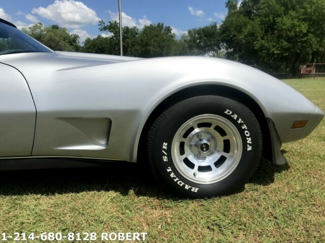 Chevrolet Corvette 1979 image number 12