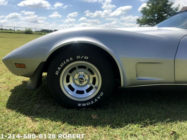 Chevrolet Corvette 1979 image number 13