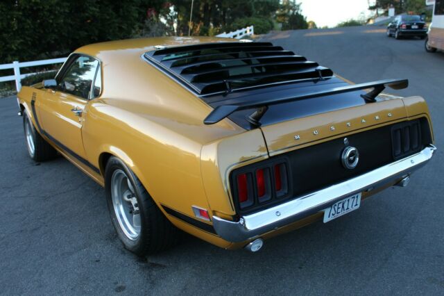 Ford Mustang 1970 image number 2