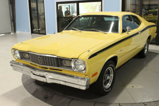 Plymouth Duster 1975 image number 32