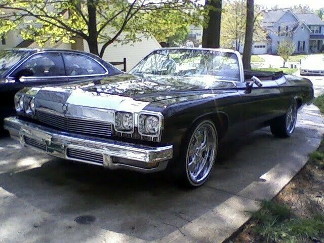 Buick LeSabre 1974 image number 0