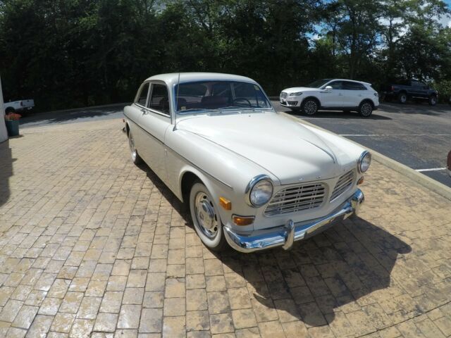 Volvo 122S 1968 image number 0