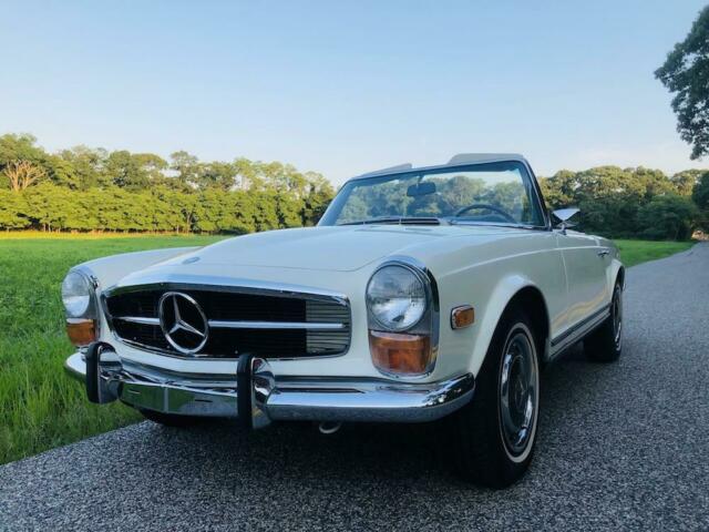 Mercedes-Benz SL-Class 1970 image number 38