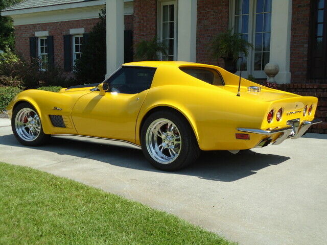 Chevrolet Corvette 1972 image number 1