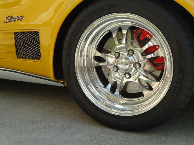 Chevrolet Corvette 1972 image number 39