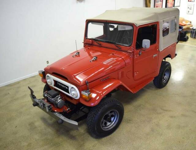 Toyota Land Cruiser 1978 image number 12