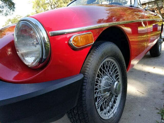 MG MGB 1976 image number 11