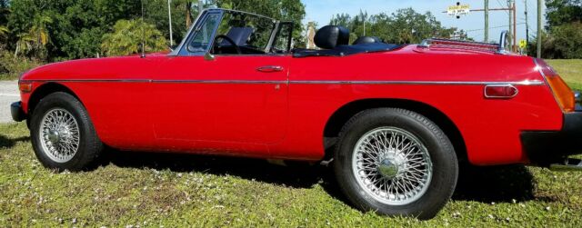 MG MGB 1976 image number 20