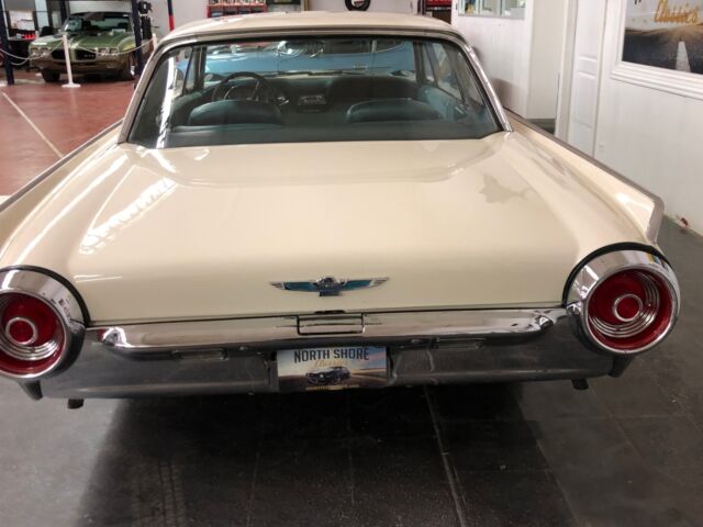 Ford Thunderbird 1962 image number 37