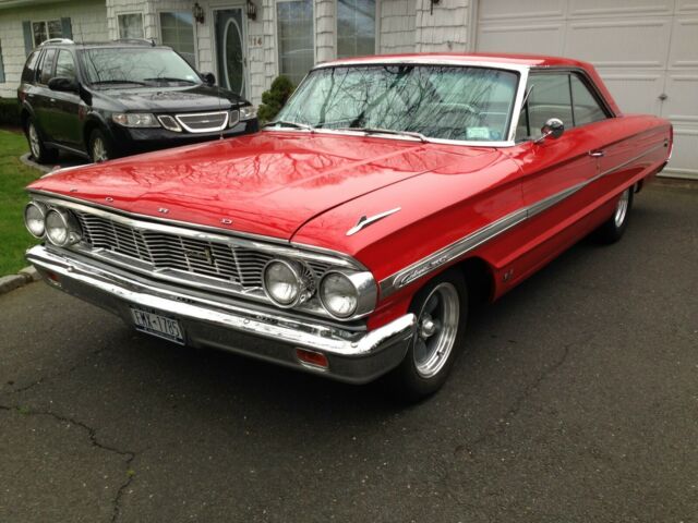 Ford Galaxie 1964 image number 1