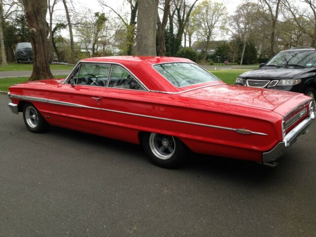 Ford Galaxie 1964 image number 11