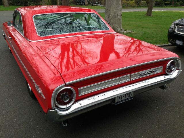 Ford Galaxie 1964 image number 4