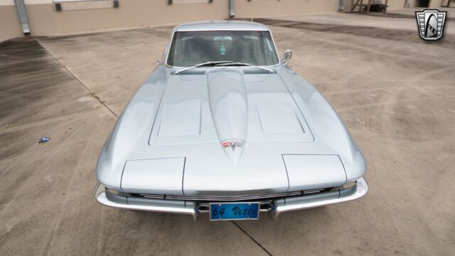 Chevrolet Corvette 1964 image number 10