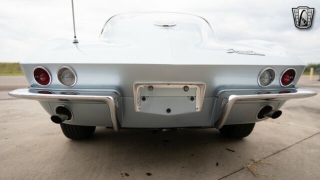 Chevrolet Corvette 1964 image number 22