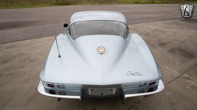 Chevrolet Corvette 1964 image number 23